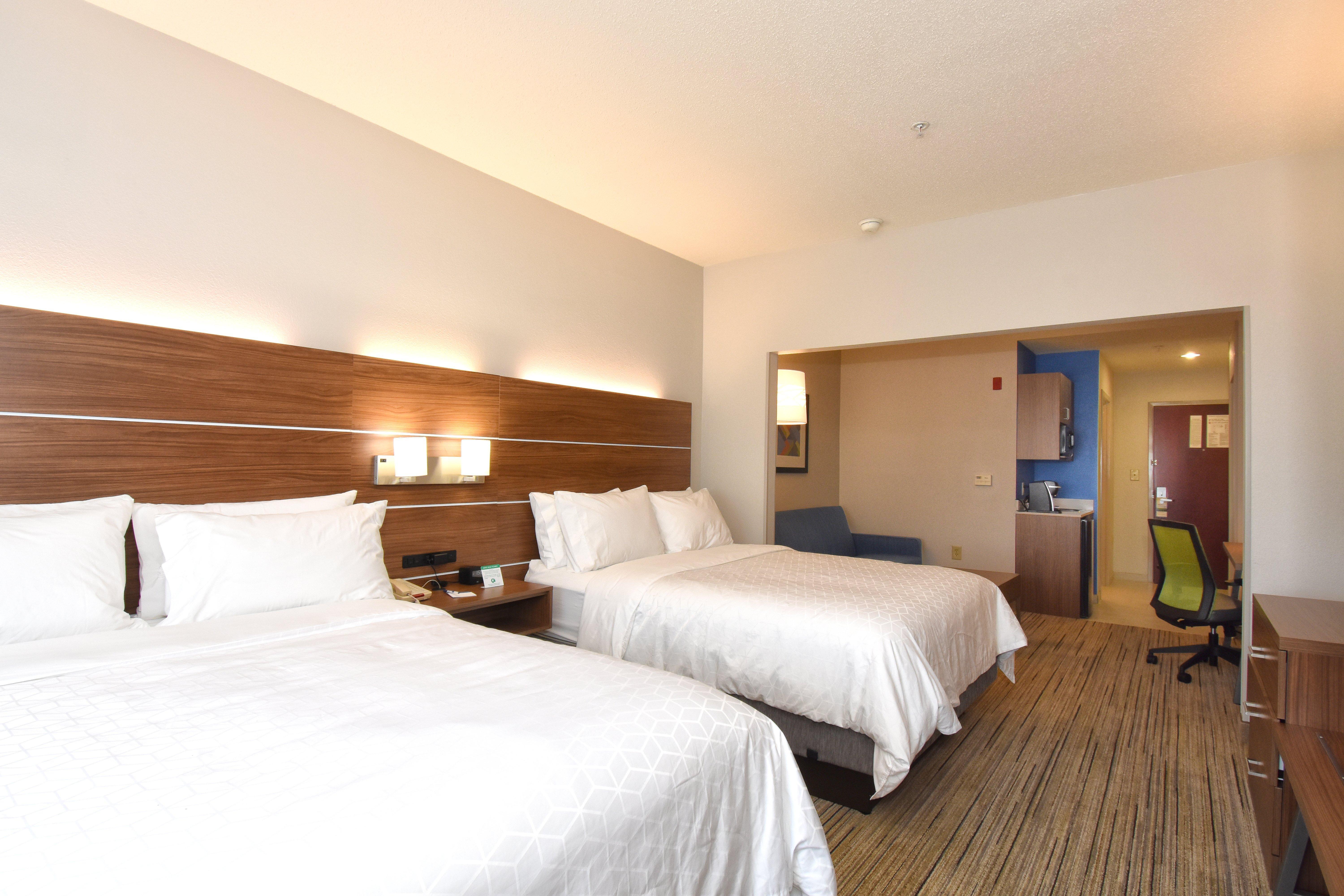 Holiday Inn Express & Suites Southern Pines-Pinehurst Area By Ihg Exterior photo